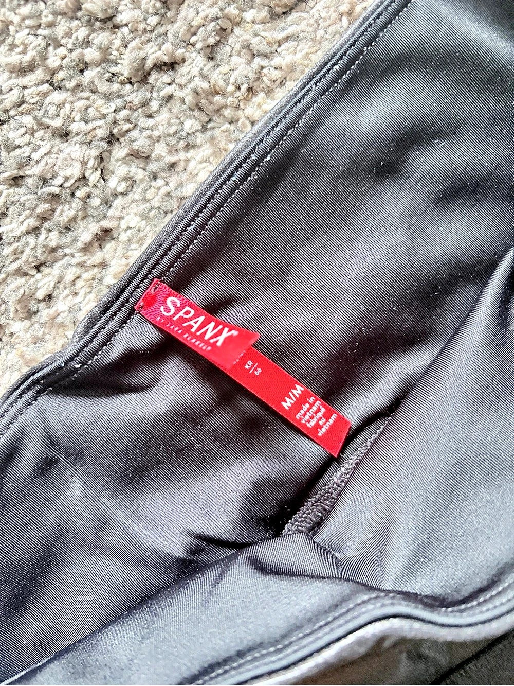 SPANX Faux Leather Moto Leggings Black Medium - Picture 3 of 4